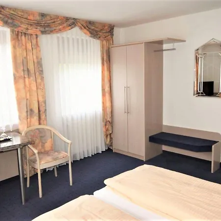 Alena - Kontaktlos Check-in 3* Filderstadt