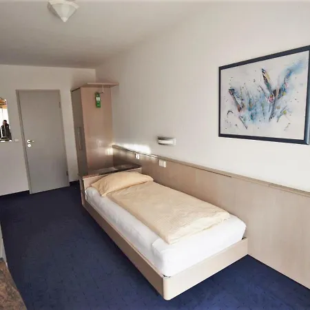 Hotel Alena - Kontaktlos Check-in 3*