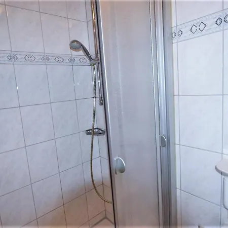 Alena - Kontaktlos Check-in 3*