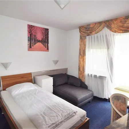 Alena - Kontaktlos Check-in Hotel 3*