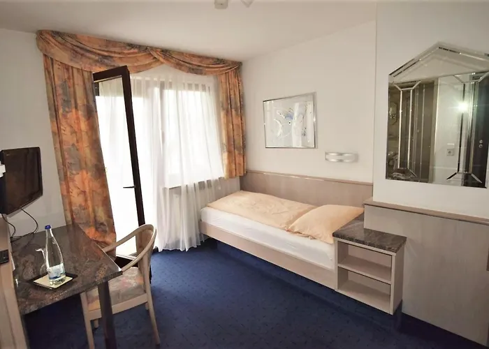 Hotel Alena - Kontaktlos Check-in 3*