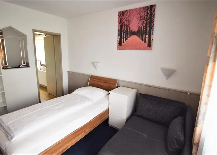 Alena - Kontaktlos Check-in 3*