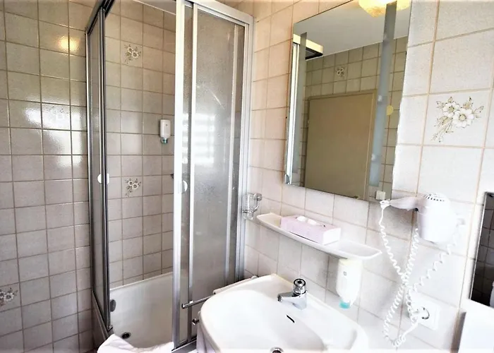 Alena - Kontaktlos Check-in 3* Filderstadt